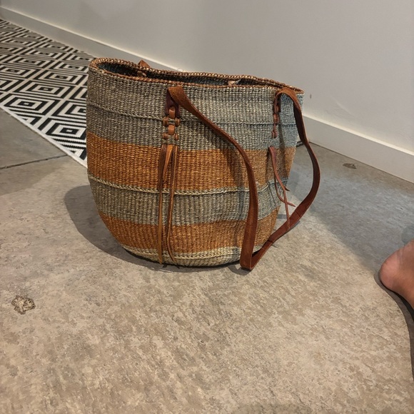 Handwoven Sisal Multicolor Tote Bag - Picture 3 of 11